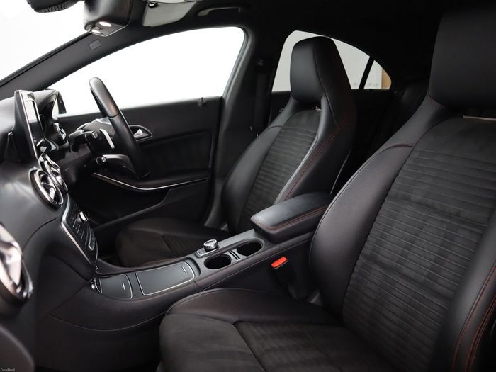 Mercedes-Benz CLA 2018