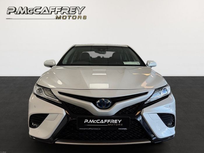 Toyota Camry 2021