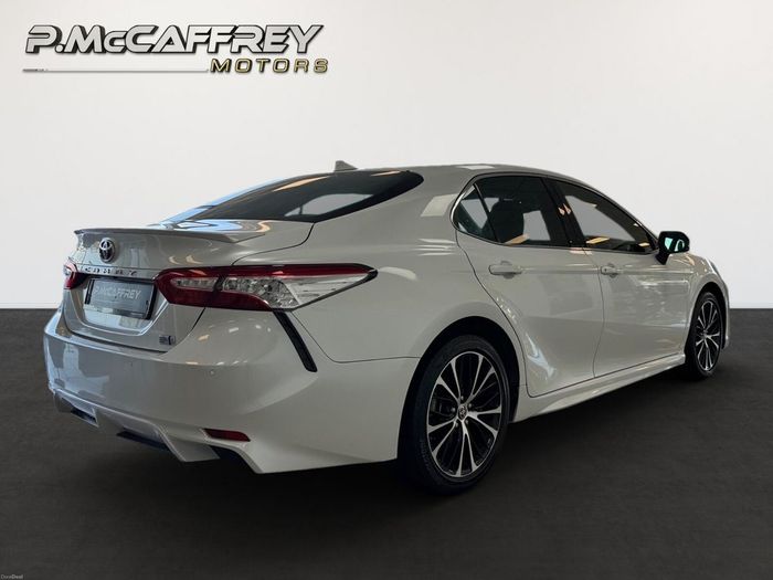 Toyota Camry 2021