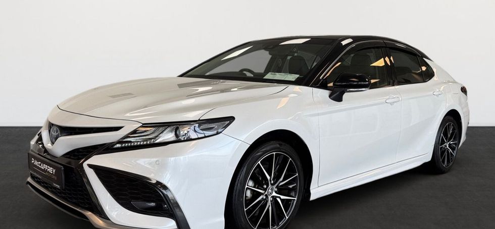 Toyota Camry 2021