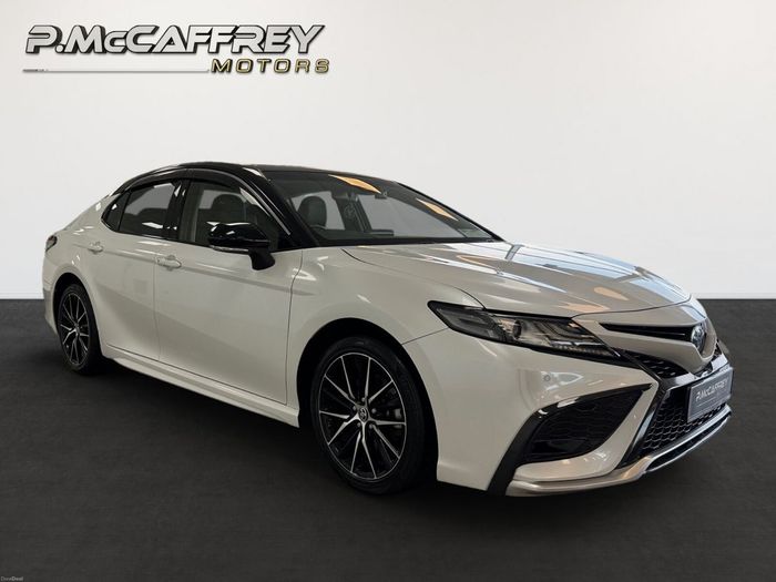 Toyota Camry 2021