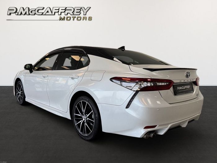 Toyota Camry 2021