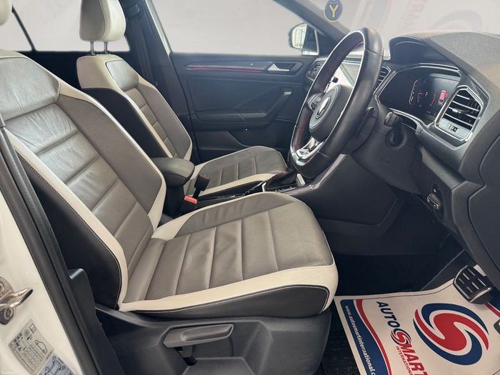 Volkswagen T-Roc 2021