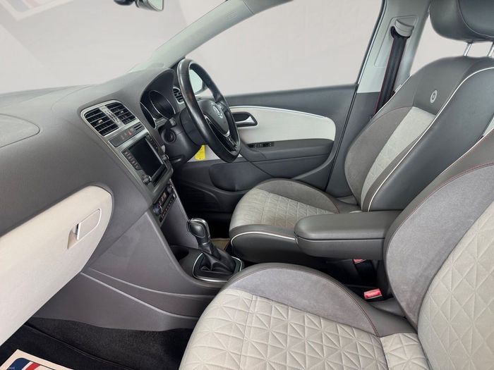 Volkswagen Polo 2016
