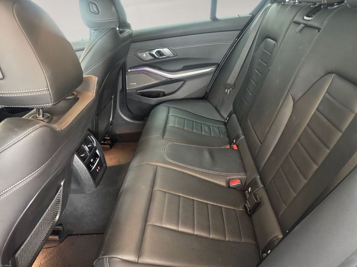 BMW 3 Series 2021