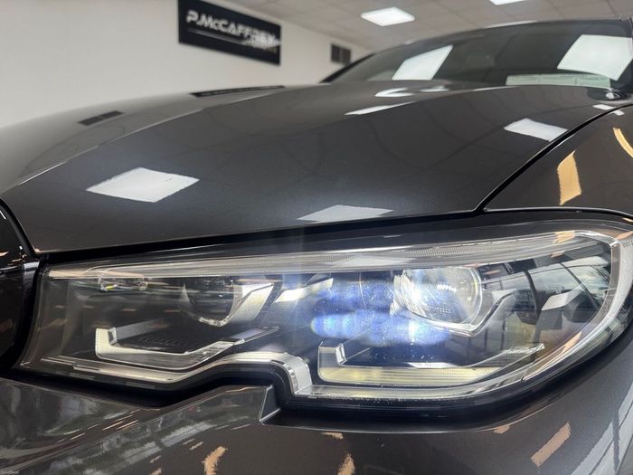 BMW 3 Series 2021
