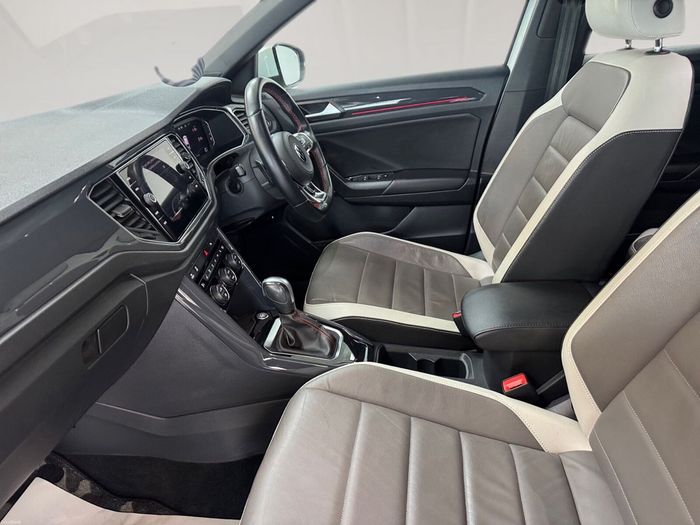 Volkswagen T-Roc 2021