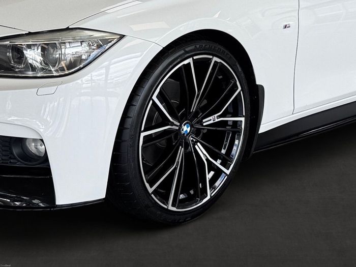 BMW 3 Series 2015