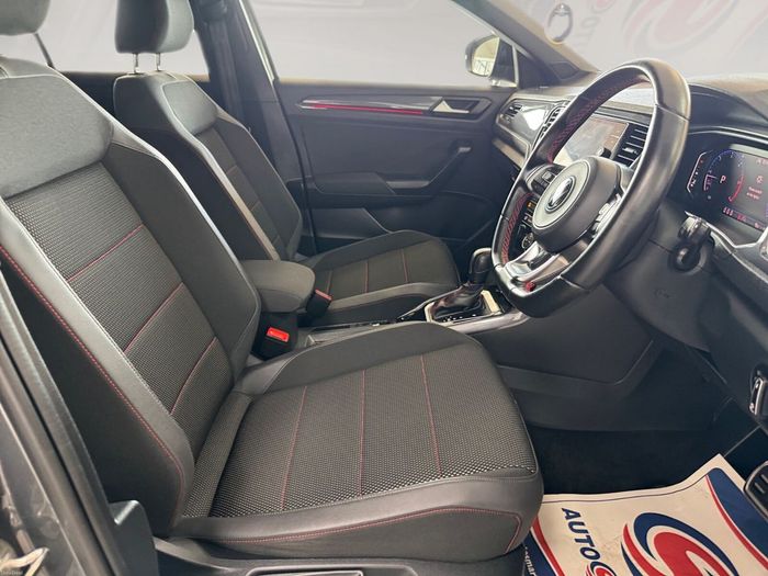 Volkswagen T-Roc 2021