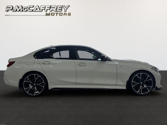 BMW 3 Series 2022