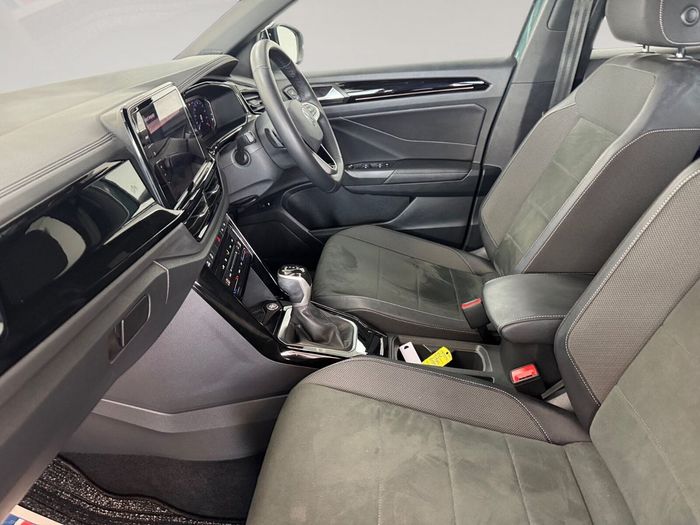 Volkswagen T-Roc 2024