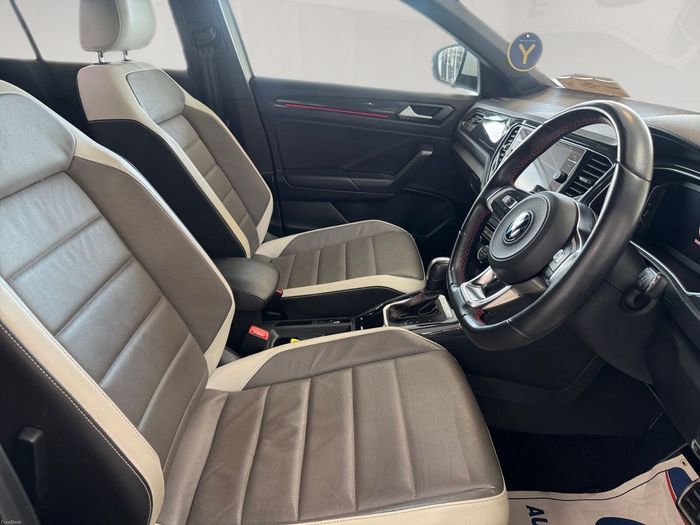 Volkswagen T-Roc 2021