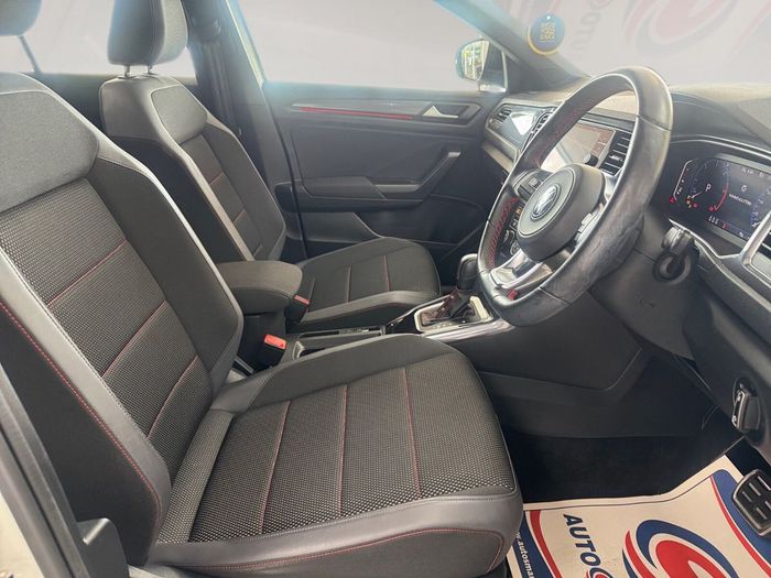 Volkswagen T-Roc 2021