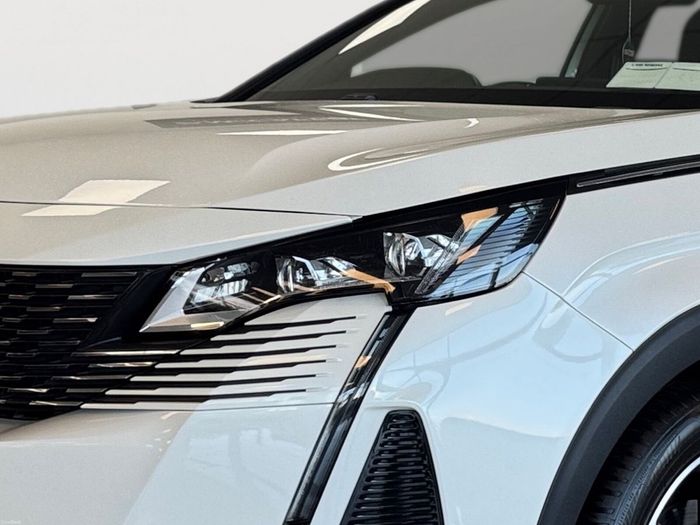 Peugeot 5008 2021