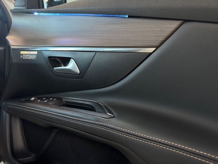 Peugeot 5008 2021