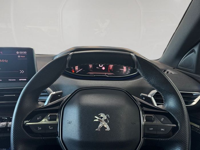 Peugeot 5008 2021