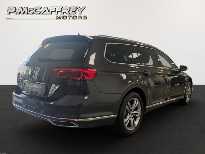 Volkswagen Passat 2022