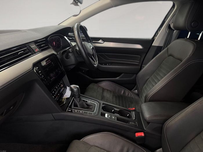 Volkswagen Passat 2022