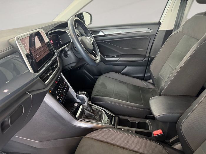 Volkswagen T-Roc 2023