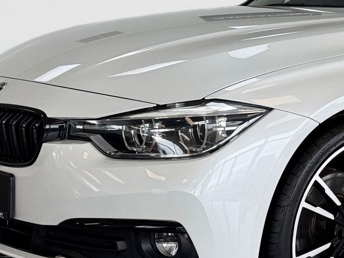 BMW 3 Series 2017