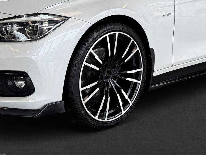 BMW 3 Series 2017