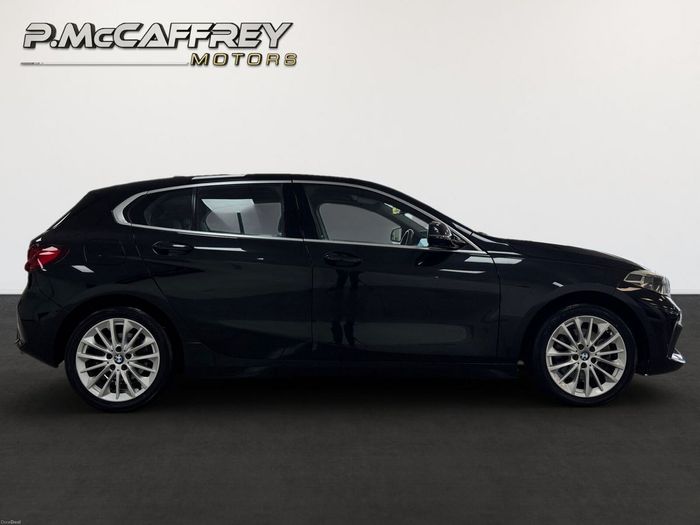 BMW 1 Series 2021