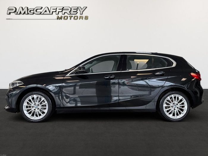BMW 1 Series 2021