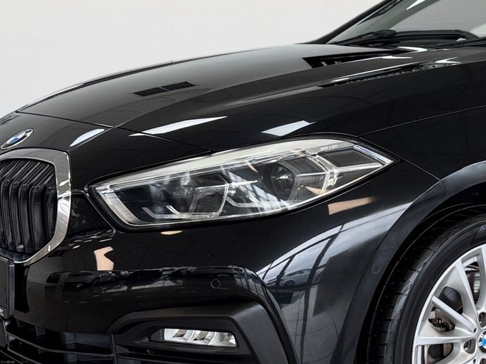 BMW 1 Series 2021