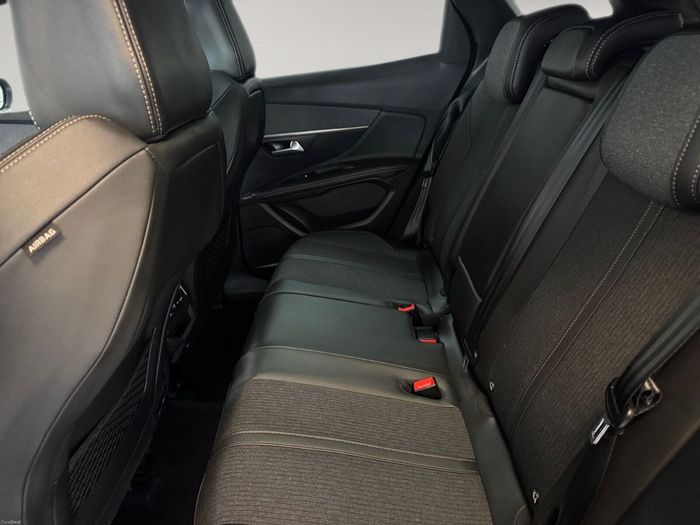 Peugeot 3008 2021