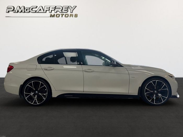 BMW 3 Series 2016