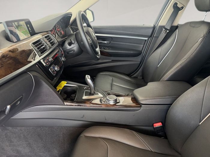 BMW 3 Series 2016