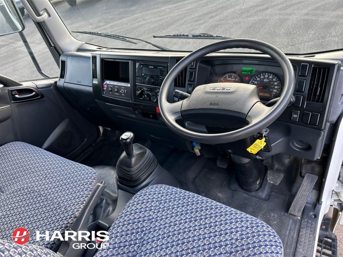 Isuzu NNR 2023