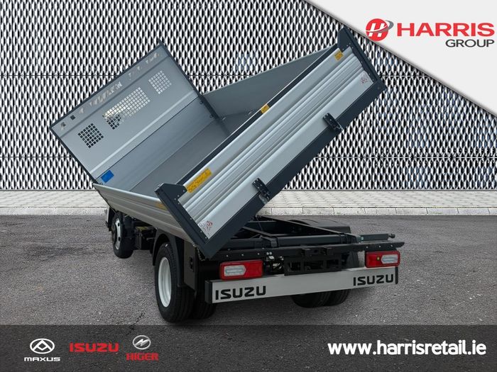 Isuzu NNR 2026