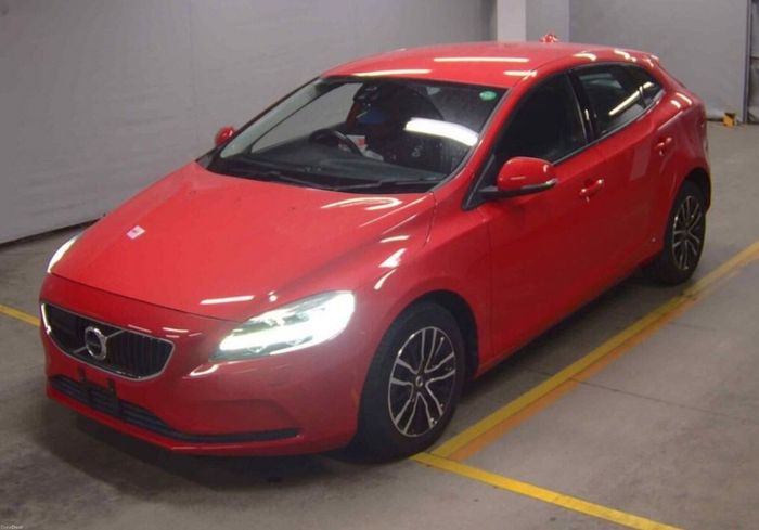 Volvo V40 2018