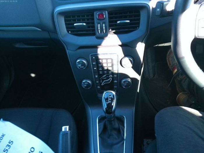 Volvo V40 2018