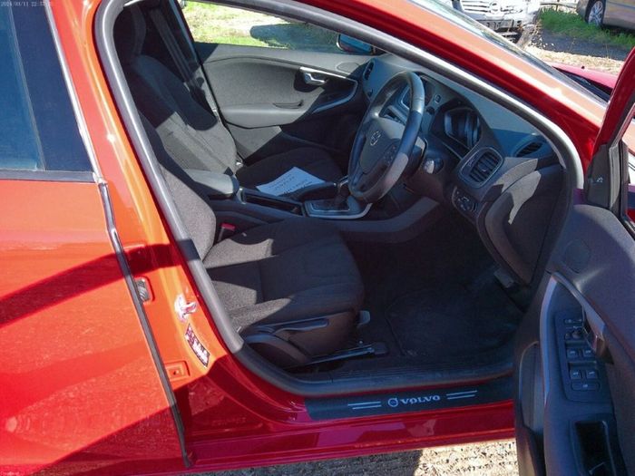 Volvo V40 2018