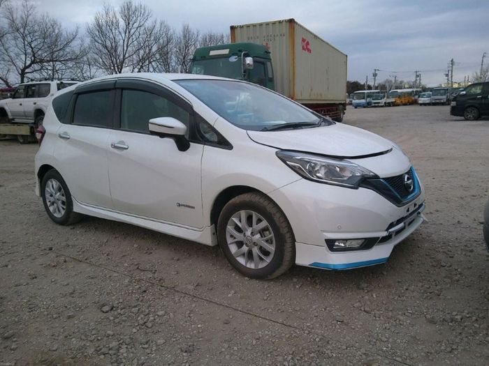 Nissan NOTE 2018