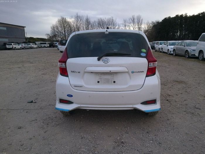 Nissan NOTE 2018