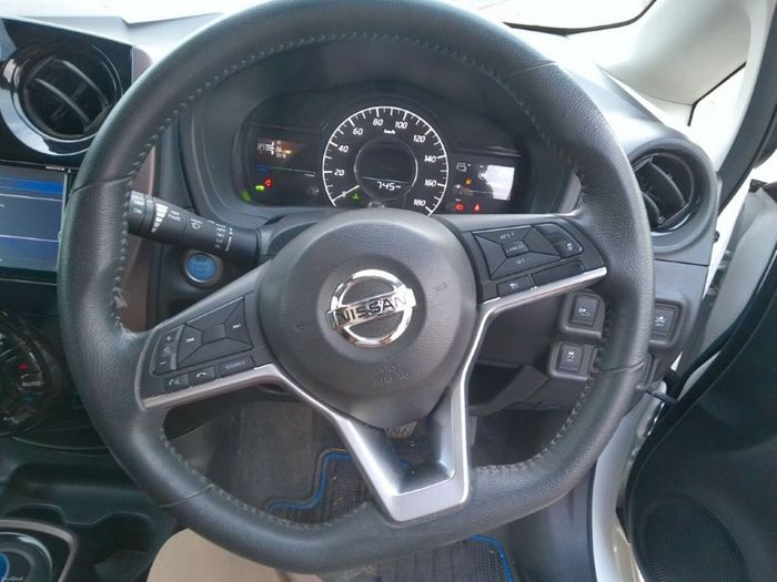 Nissan NOTE 2018