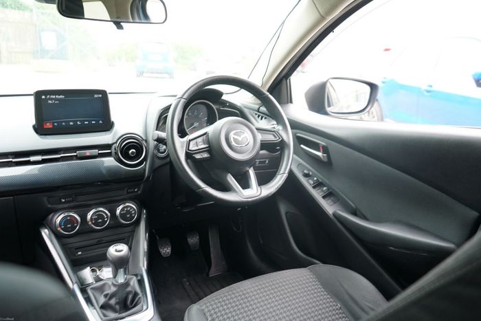 Mazda Demio 2017