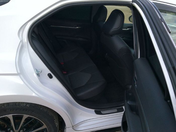 Toyota Camry 2019