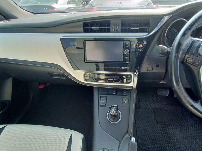 Toyota Auris 2016