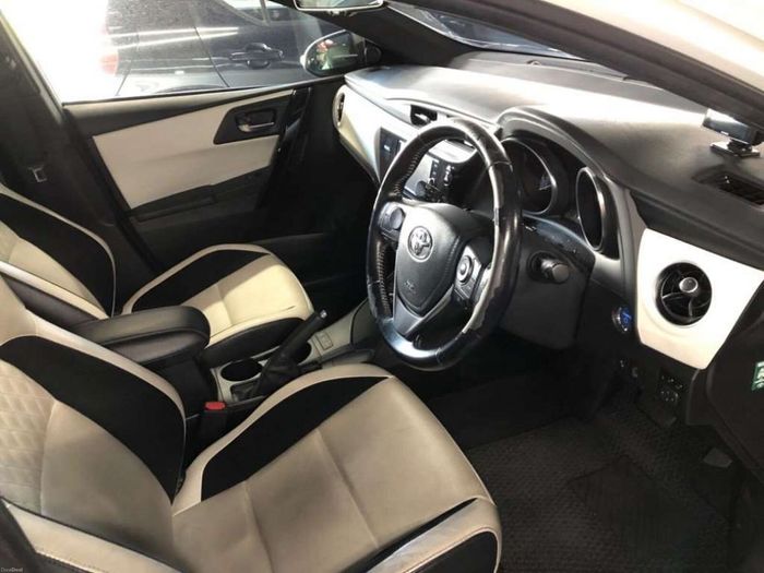 Toyota Auris 2016