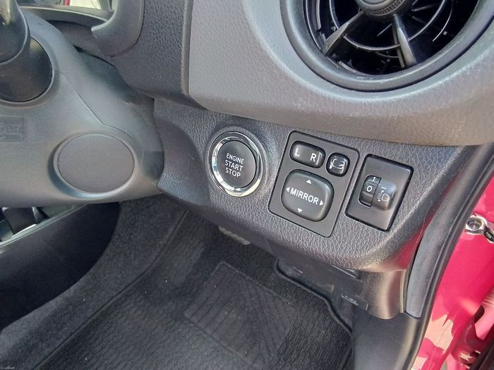 Toyota Yaris 2016