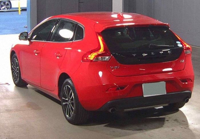 Volvo V40 2019