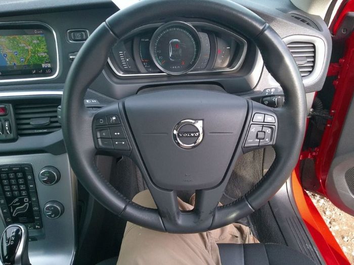 Volvo V40 2019