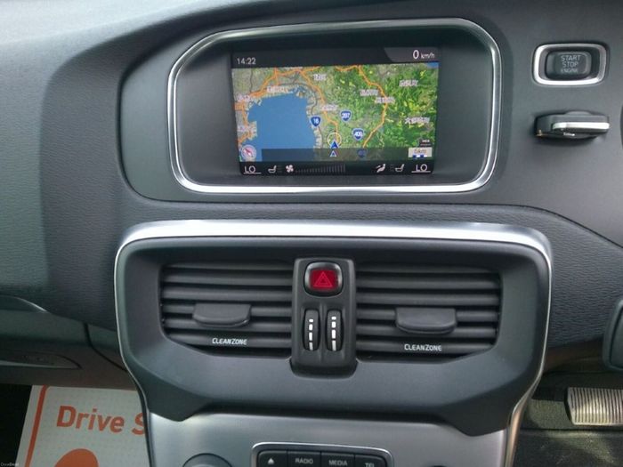 Volvo V40 2019