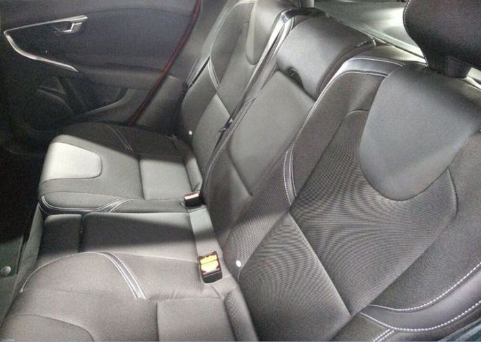 Volvo V40 2019