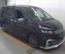 Nissan Serena 2017