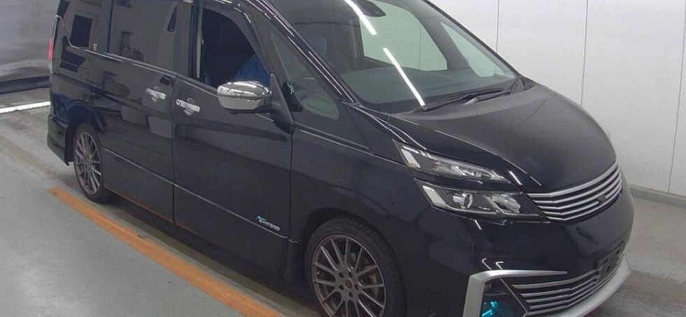 Nissan Serena 2017